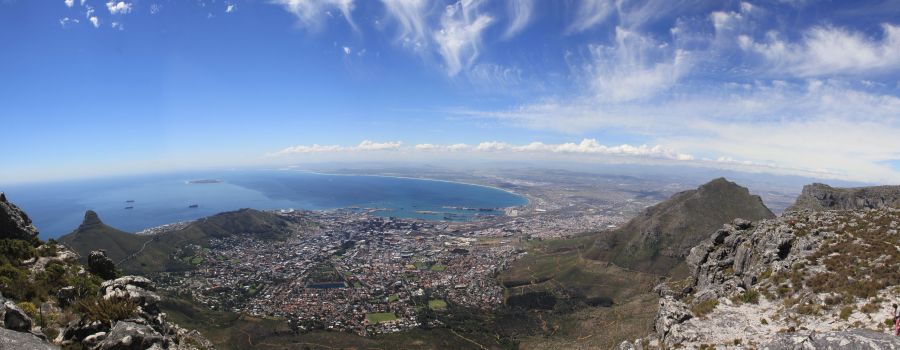 Looing down over the city form the top of Table Mountain.