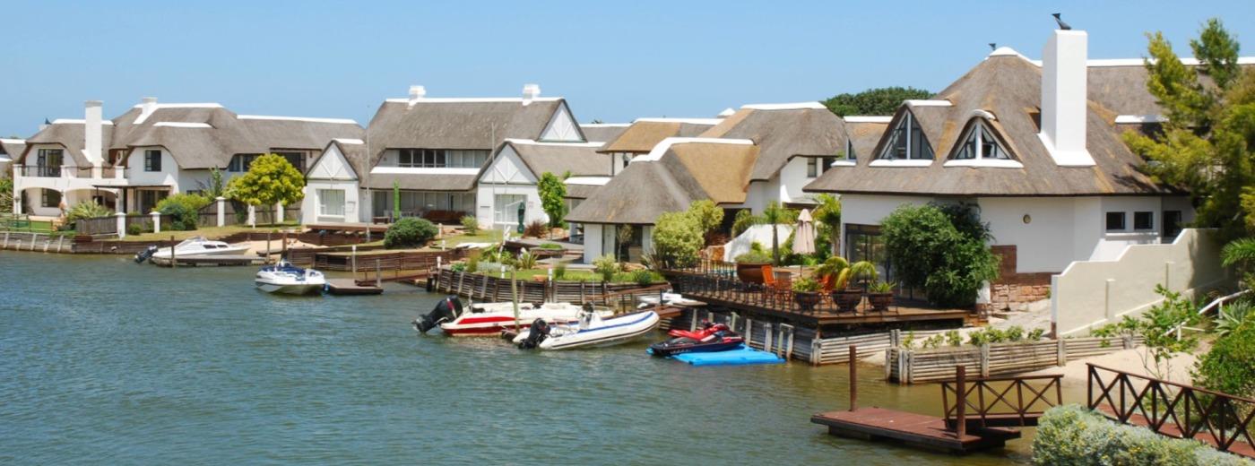 Thatchwood Country Lodge