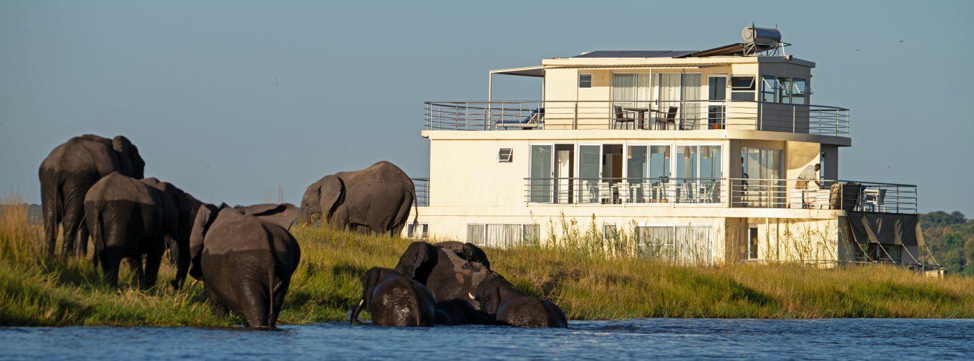 Victoria Falls and Chobe Houseboat Getaway