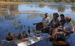Selinda Canoe Trail